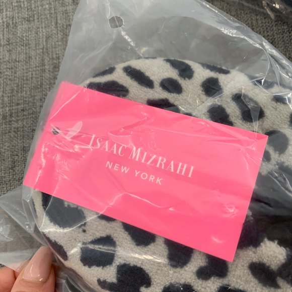 (2) New Pairs of Isaac Mizrahi‎ New York Cozy Soft Slippers Leopard Medium Black - Picture 3 of 12